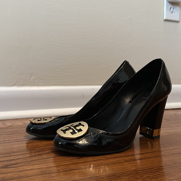 Tory Burch logo Patent leather heels size 8 - Picture 6 of 13